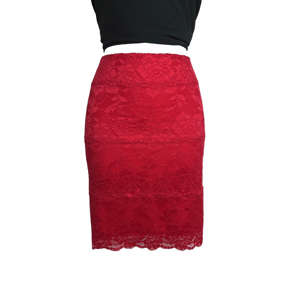 Guess Women’s Navi Lace Mini Skirt Size L Red Double Lined Stretch PreLoved - Picture 1 of 12